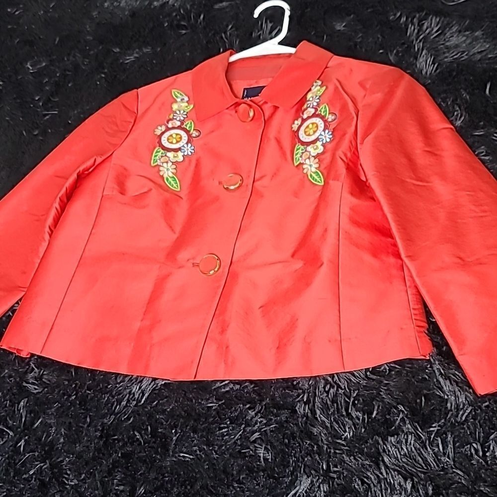Magaschoni 100% Silk Gorgeous Red Embroidered Blazer - Picture 7 of 12